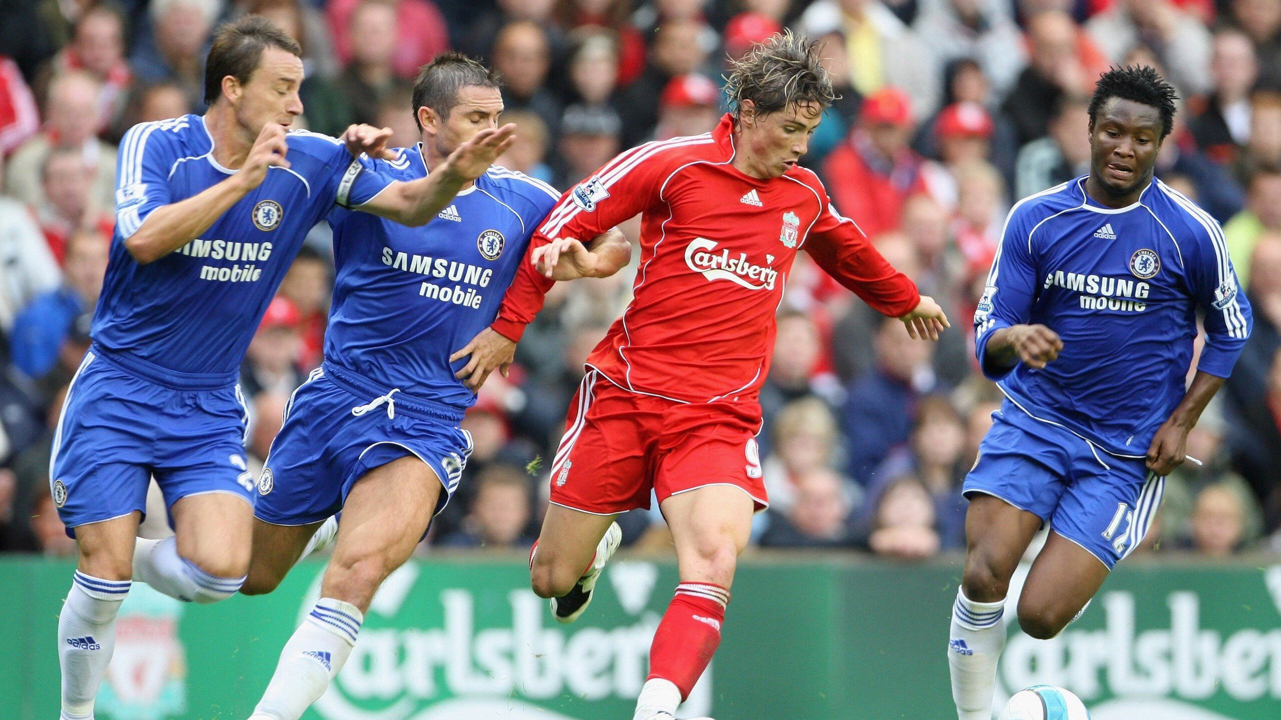 拜仁中场多线作战，配合默契成为制胜关键，在拜仁效力过的中场